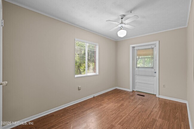 Building Photo - 253 Cowry Rd