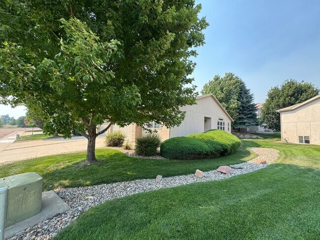 Building Photo - 5050 Rill Valley Way