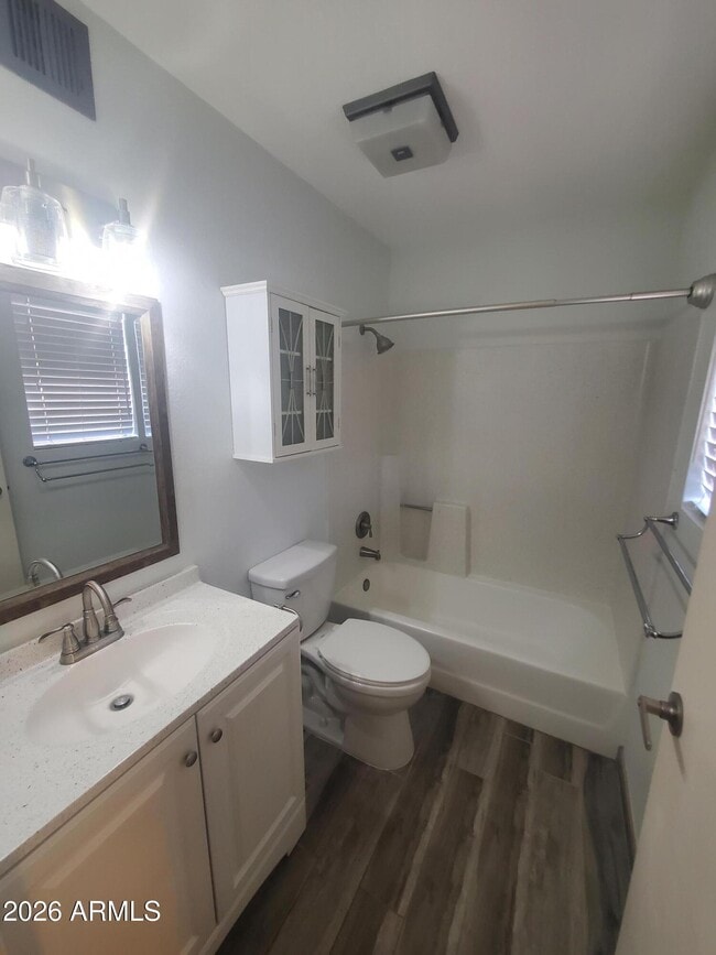 Building Photo - 520 N Stapley Dr