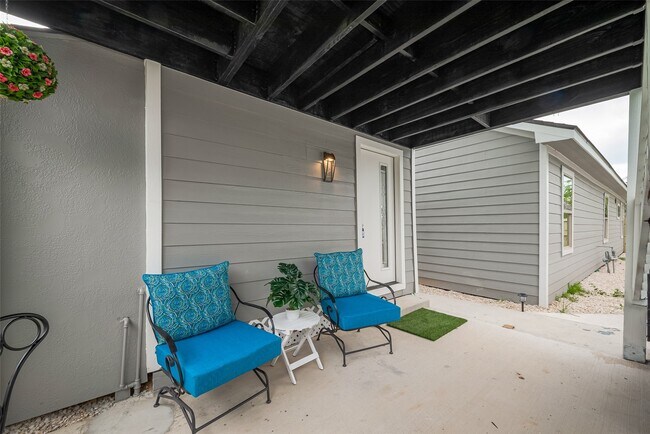 Building Photo - 6725 Avenue K