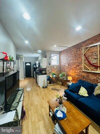 Building Photo - 1524 Fontain St