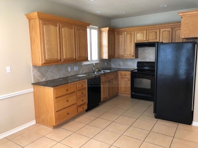 Building Photo - 808 Danny Cir