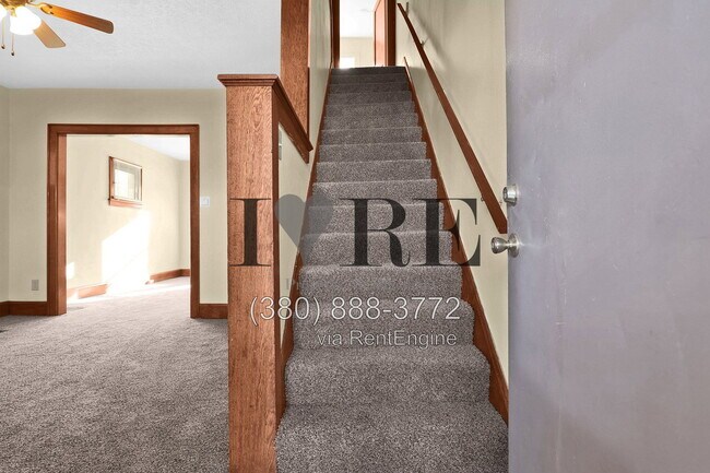 Building Photo - 1269 E Livingston Ave