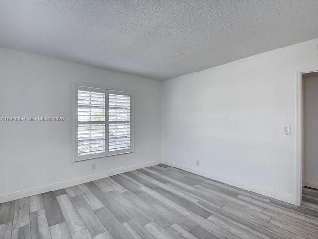 Building Photo - 2200 NE 66th St