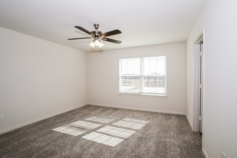 Building Photo - 204 Marsh Ln