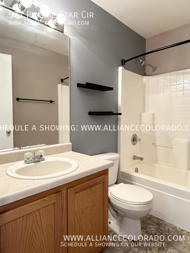 Building Photo - 571 Prairie Star Cir