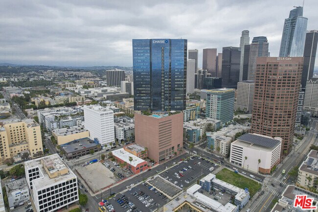 Primary Photo - 1100 Wilshire Blvd
