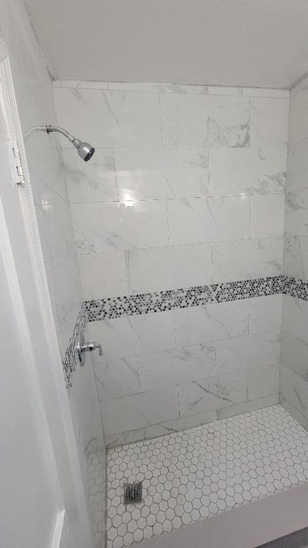 Building Photo - Welcome to your new lovely home in the Mt. Airy section of Philadelphia!!!