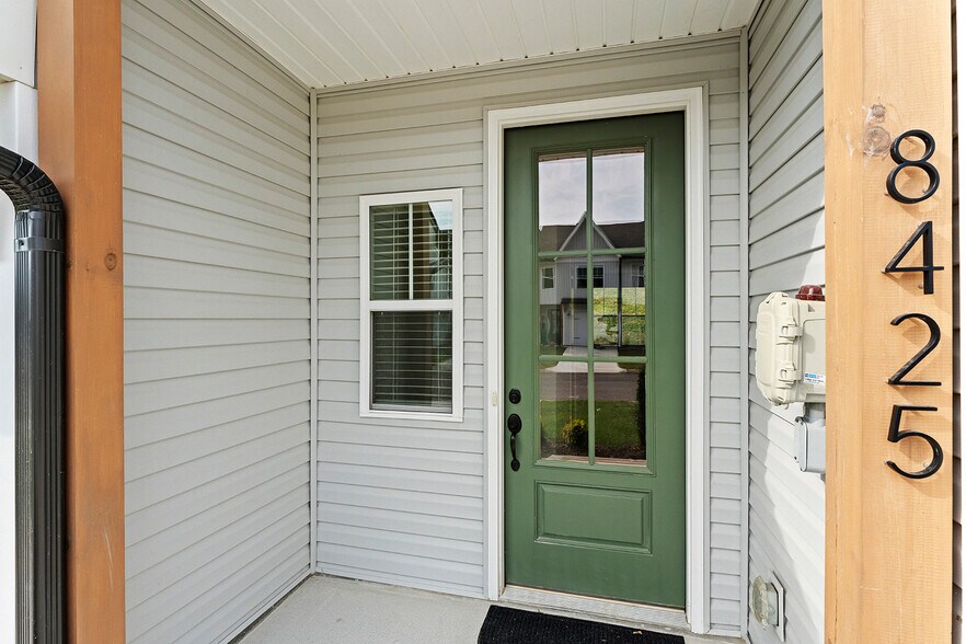Building Photo - 8425 Whisper Ln