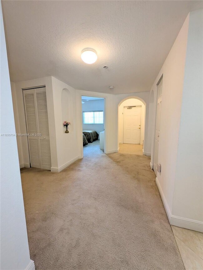 Building Photo - 4723 Lucerne Lakes Blvd E