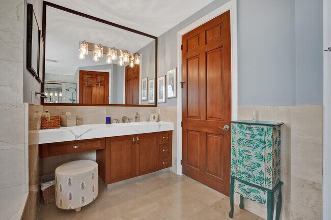 Building Photo - 516 Hendricks Isle