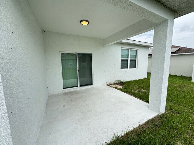 Building Photo - BEAUTIFUL Home 4 Bedroom, 2 Bathroom in Po...