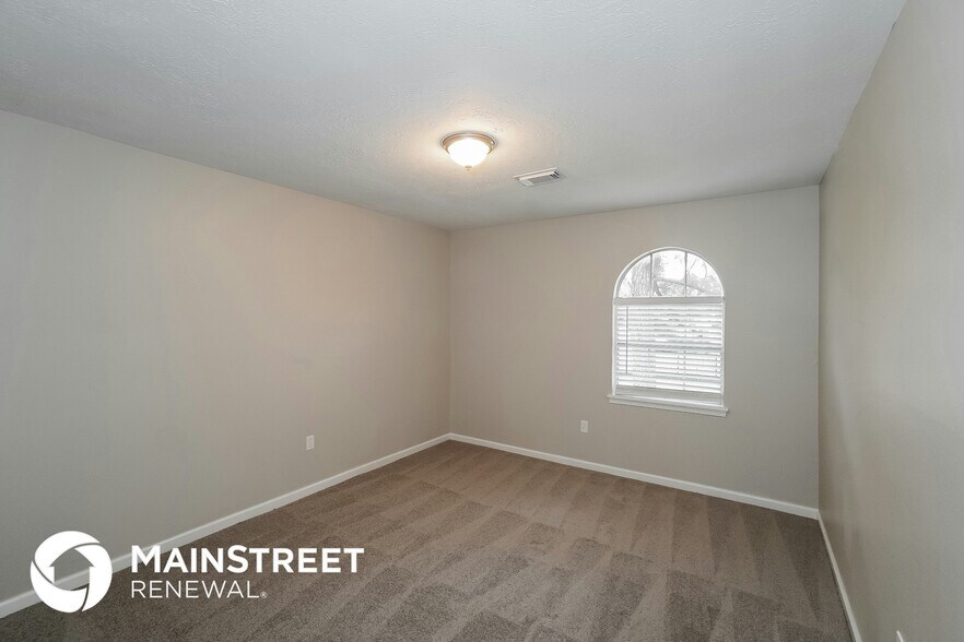 Building Photo - 8106 Middlebury Ln