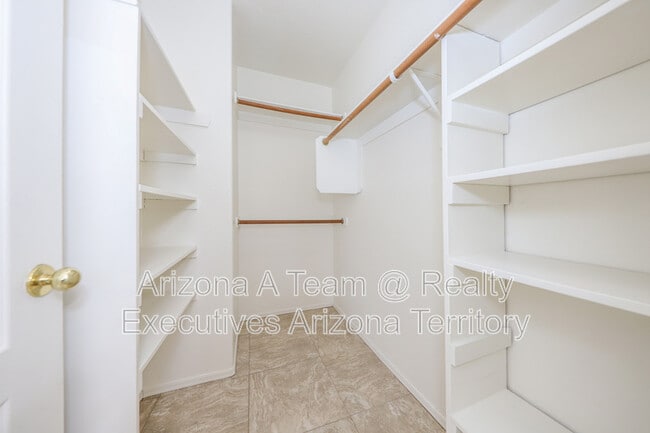 Building Photo - 2868 W Simplicity Dr