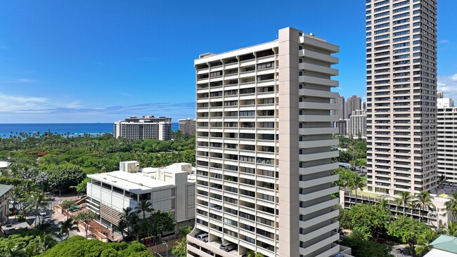 Building Photo - 2092 Kuhio Ave.