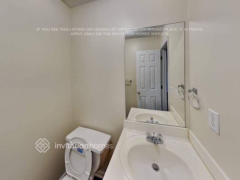 Building Photo - 2717 Fort Hampton Ct