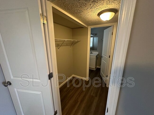 Building Photo - 218 Watt St