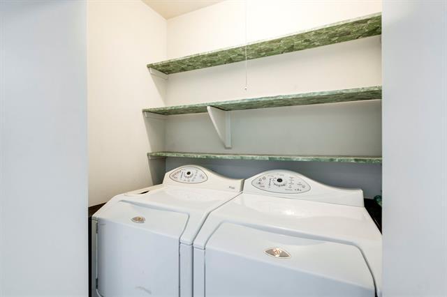 Building Photo - 12611 High Meadow Dr