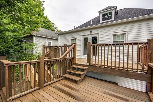 Building Photo - 5106 Indiana Ave