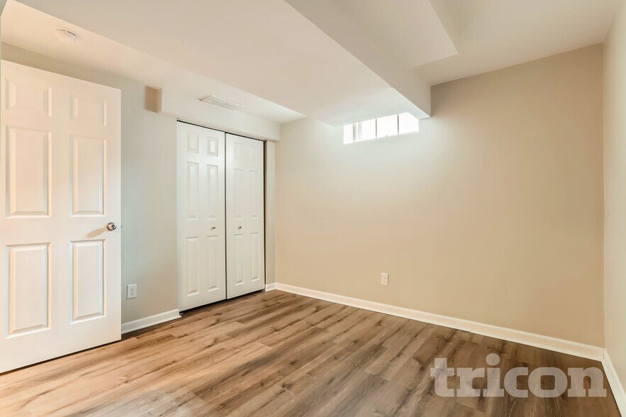 Building Photo - 2833 Louisiana Ave S