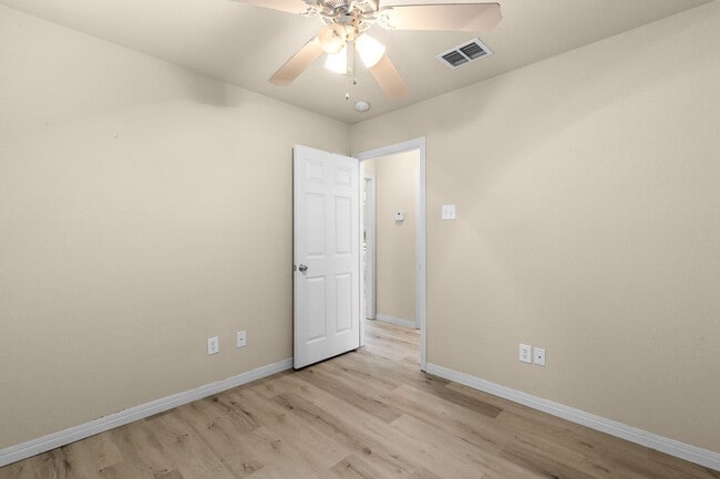 Building Photo - 2936 Palomino Trail