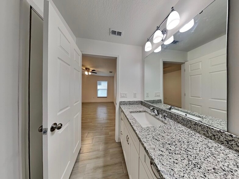 Building Photo - 2188 Hawkins Ave