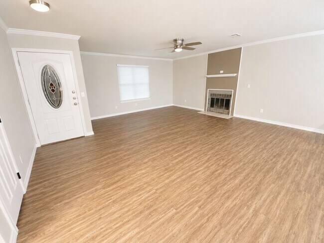 Building Photo - 9857 Co Rd 745