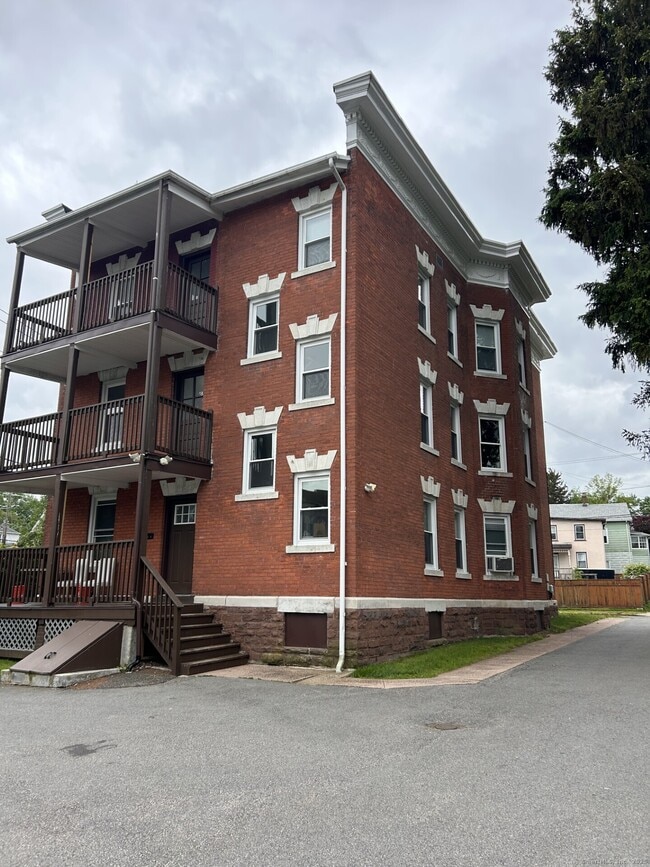 Building Photo - 76 Spring St