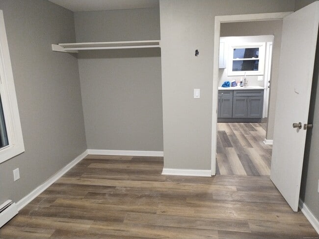 Building Photo - 48 Dupont Pl