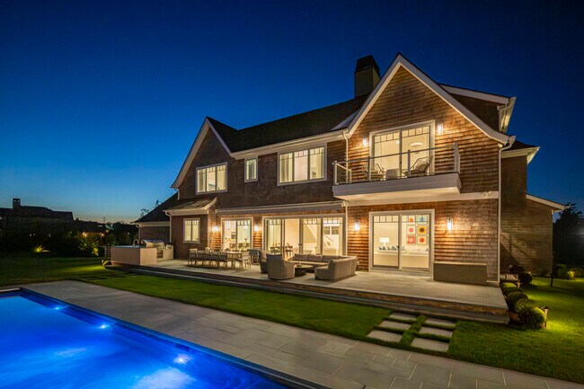 Building Photo - 30 Rosko Ln