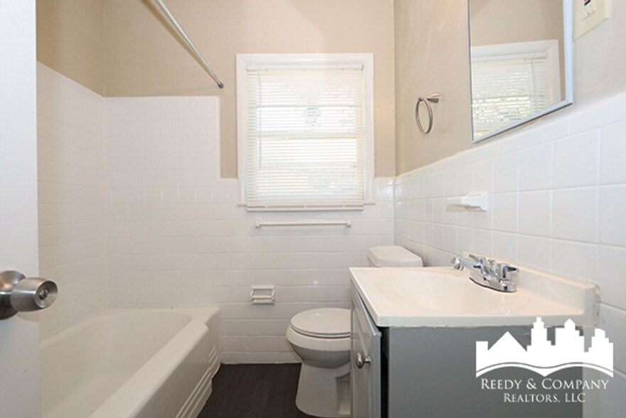 Building Photo - 4057 Faronia Dr