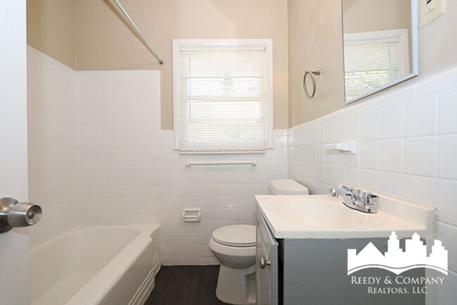 Building Photo - 4057 Faronia Dr