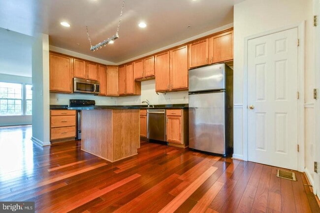 Building Photo - 5915 Trumpet Sound Ct
