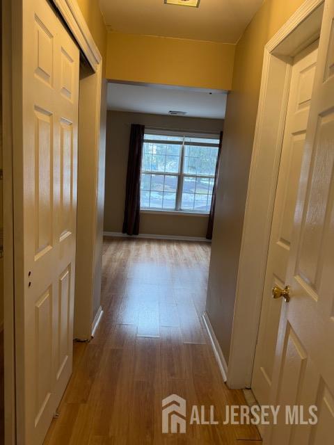 Building Photo - 513 Waterford Dr