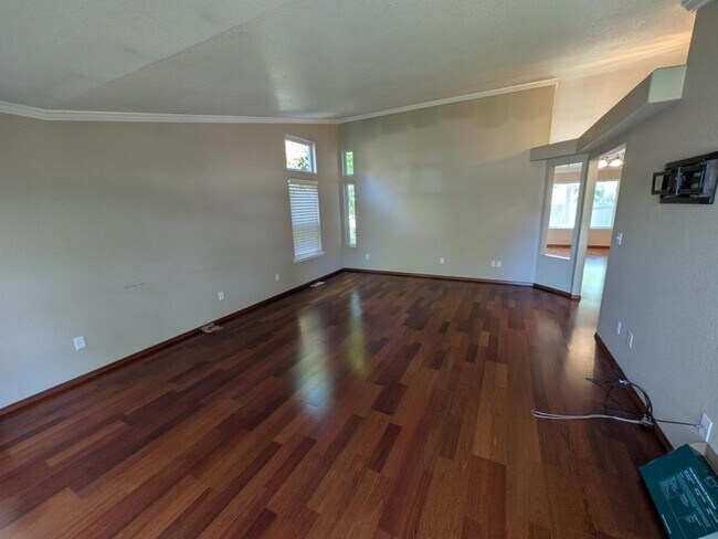 Building Photo - 2111 Garden Valley Way