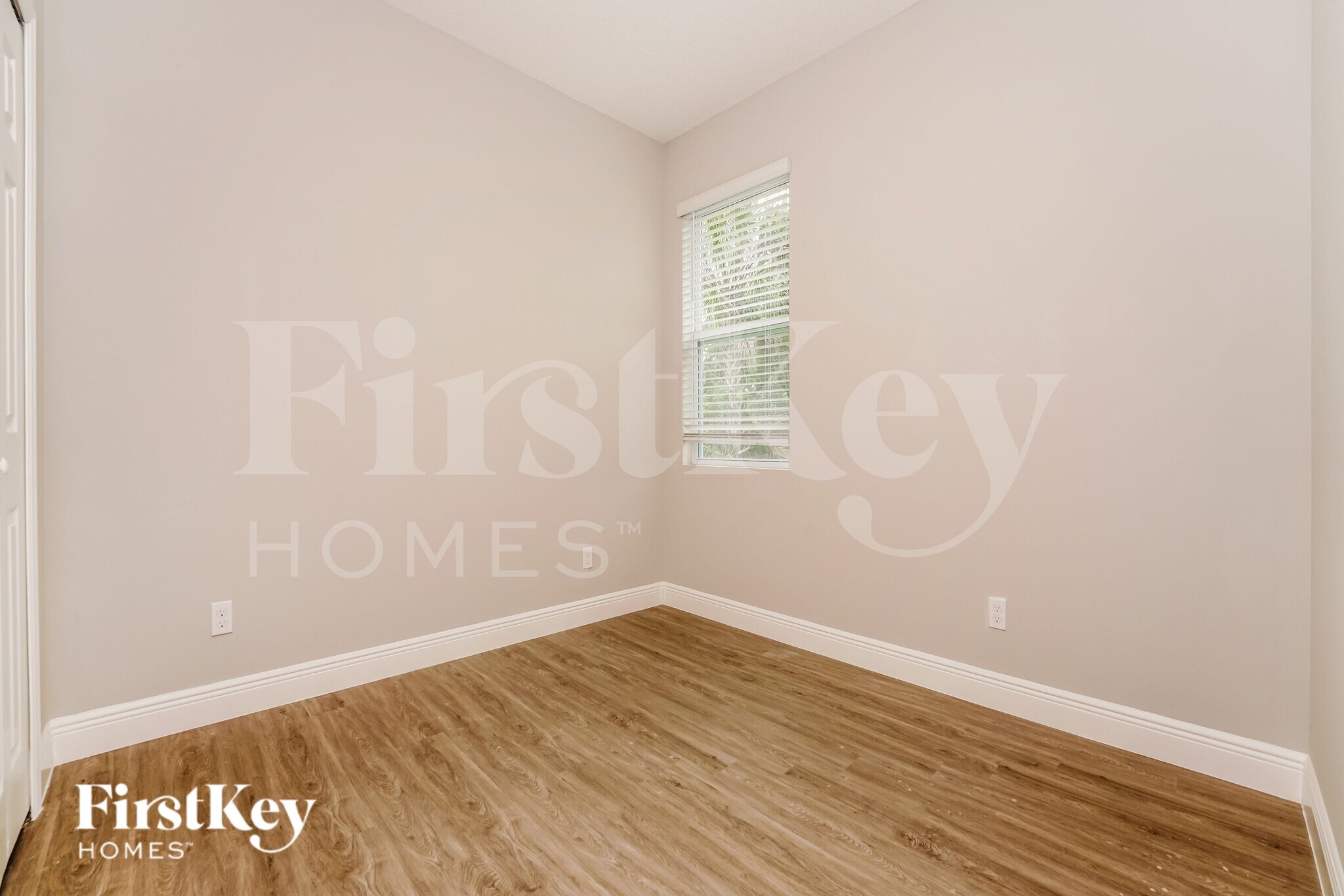 Building Photo - 3120 Halsey Ave SE