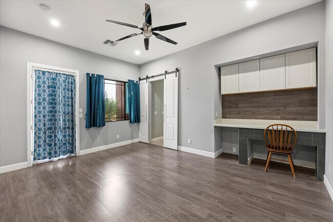 Building Photo - 1629 W Willetta St