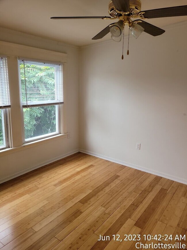 Building Photo - 2027-2028 School Year Available  / 6 BR, 3 Bath house within walking distance of UVA grounds and ...