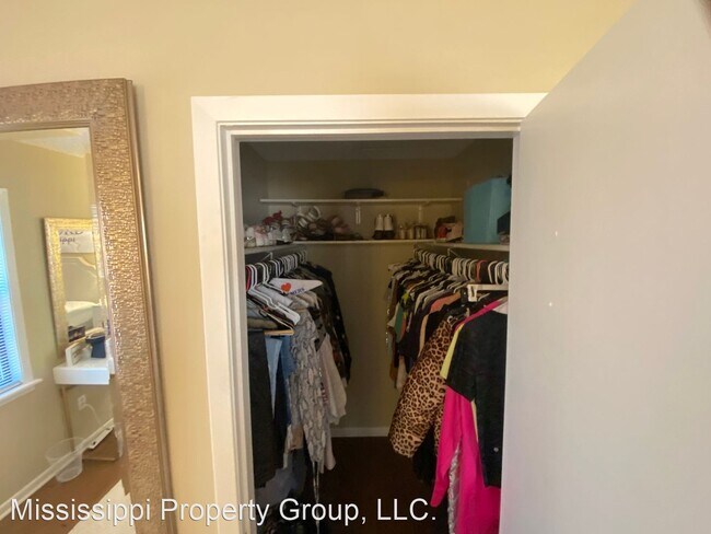 Building Photo - 3 br, 2 bath House - 350 Christman Drive