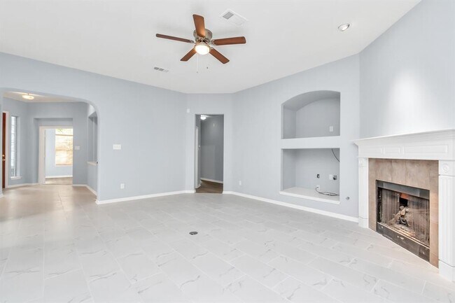 Building Photo - 19 Long Springs Pl