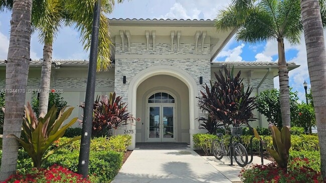 Building Photo - 1146 SE 26th Ter