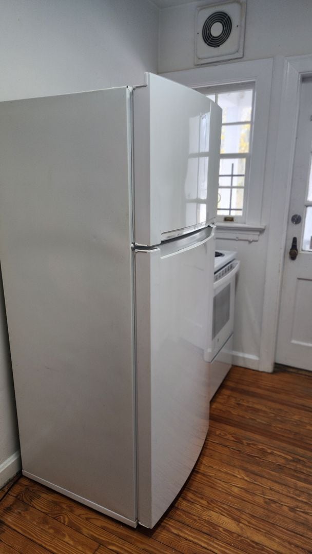 Building Photo - RIV31024