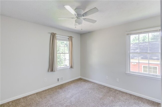 Building Photo - 4647 Candlewyck Way