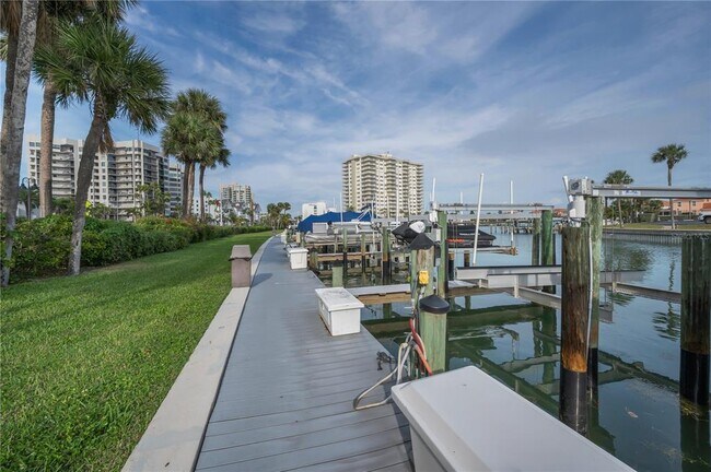 Building Photo - 1600 Gulf Blvd