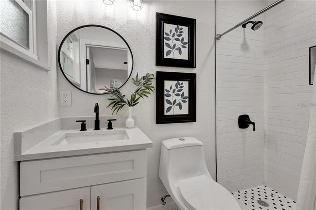 Building Photo - 6660 17th Ln N