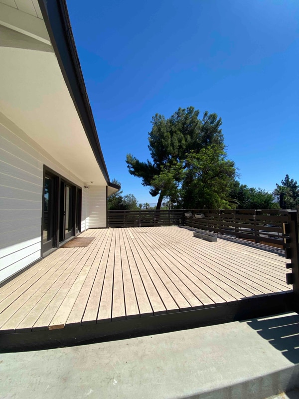 Building Photo - 2128 Oak Crest Dr