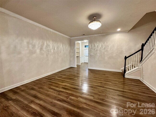 Building Photo - 5733 Lachlan Hill Ln