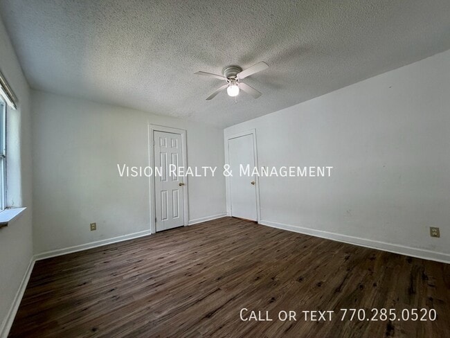 Building Photo - 1070 Ollie Cir NW