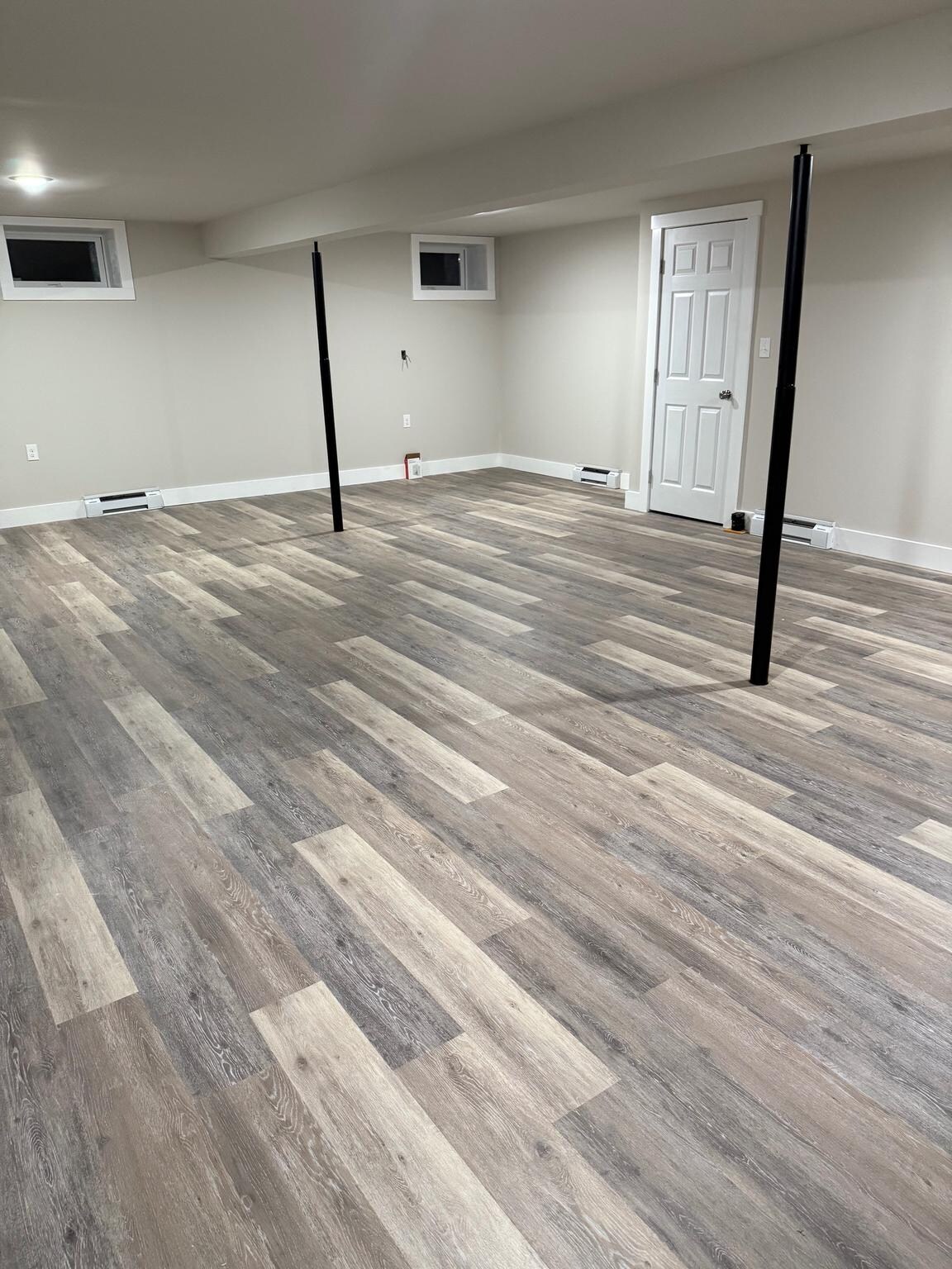 Building Photo - 6580 Fairway Dr W