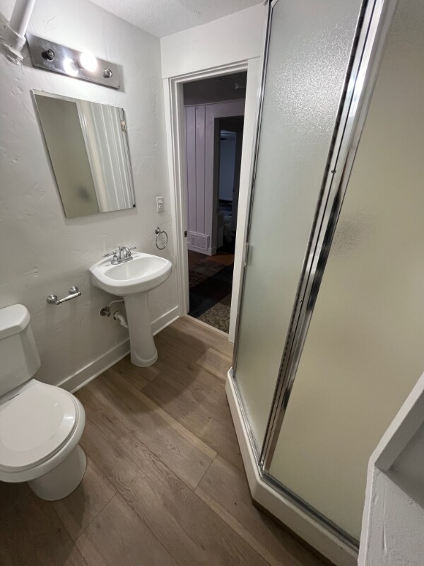 Building Photo - 534 S Main St